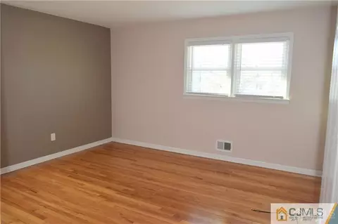 29 Warwick Rd, Edison, NJ 08820 photo 11
