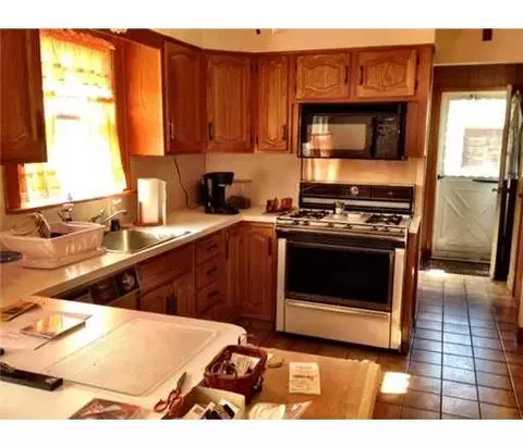 19 Highpoint Dr, Edison, NJ 08820 photo 4