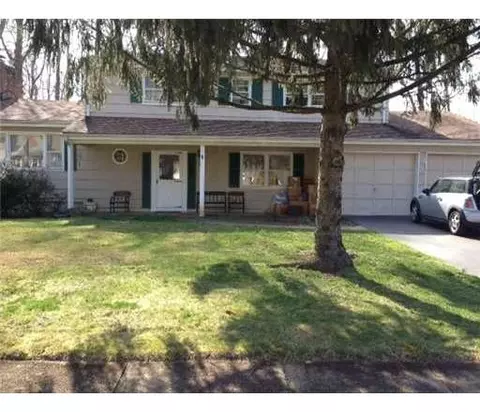 19 Highpoint Dr, Edison, NJ 08820 photo 1