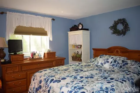 26 Baker Dr, Helmetta, NJ 08828 photo 13
