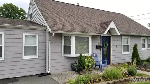 21 Colfax Rd, Edison, NJ 08817 photo 3