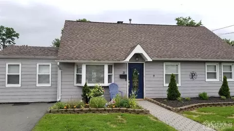 21 Colfax Rd, Edison, NJ 08817 photo 2