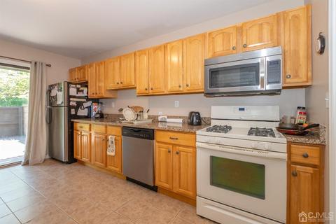 118 Westgate Dr, Edison, NJ 08820 photo 4