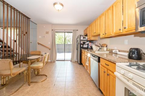 118 Westgate Dr, Edison, NJ 08820 photo 5