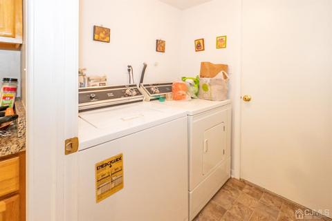 118 Westgate Dr, Edison, NJ 08820 photo 7