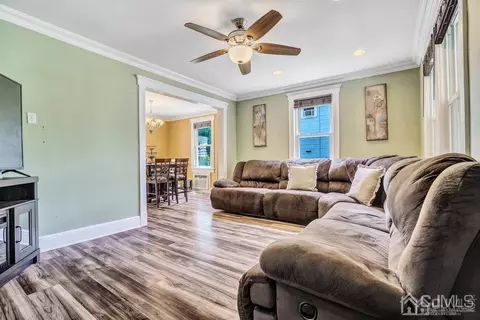 146 Vogel Pl, Middlesex, NJ 08846 photo 4