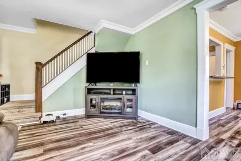 146 Vogel Pl, Middlesex, NJ 08846 photo 6