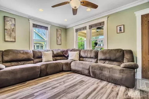 146 Vogel Pl, Middlesex, NJ 08846 photo 5