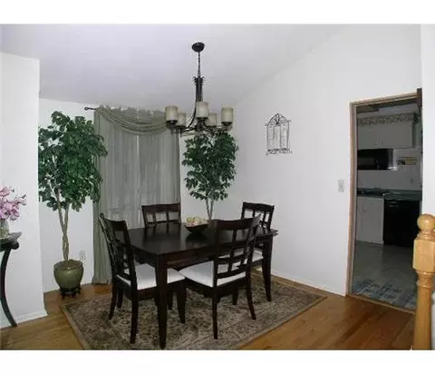 3 Desser Pl, Edison, NJ 08817 photo 6