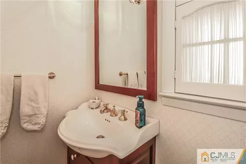 7 Devon Rd, Edison, NJ 08820 photo 11