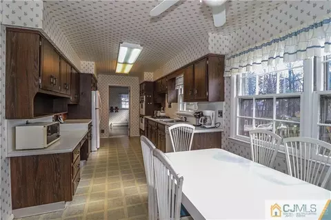 7 Devon Rd, Edison, NJ 08820 photo 12