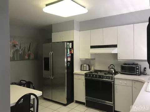 311 N No Eighth Ave, Edison, NJ 08817 photo 12