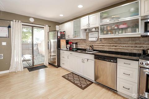 175 E Westgate Dr, Edison, NJ 08820 photo 9