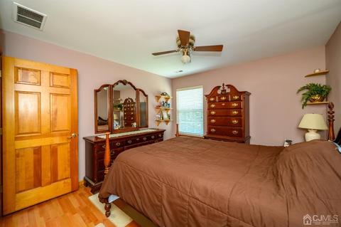 150 Oak Leaf Rd, Berlin, NJ 08009 photo 28