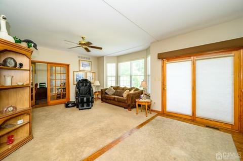 150 Oak Leaf Rd, Berlin, NJ 08009 photo 18