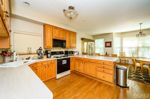 150 Oak Leaf Rd, Berlin, NJ 08009 photo 16