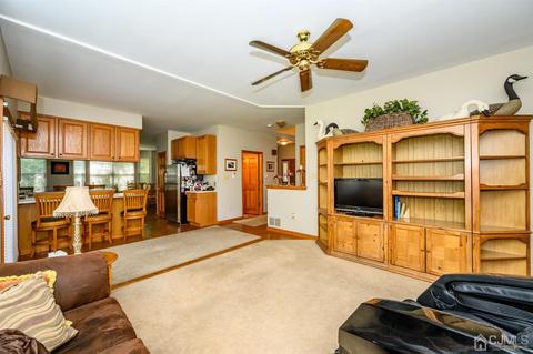 150 Oak Leaf Rd, Berlin, NJ 08009 photo 20