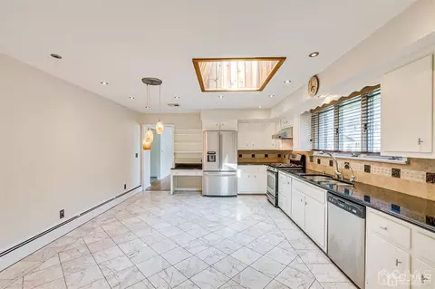 10 Calvert East Ave, Edison, NJ 08820 photo 10