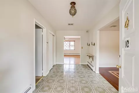 10 Calvert East Ave, Edison, NJ 08820 photo 5