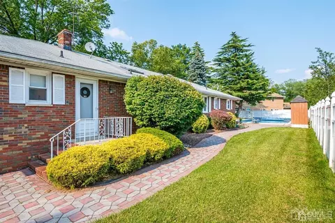 10 Calvert East Ave, Edison, NJ 08820 photo 29