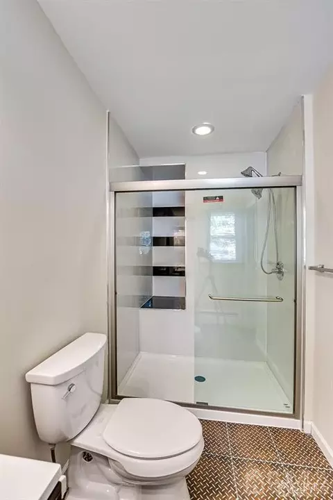 10 Calvert East Ave, Edison, NJ 08820 photo 18