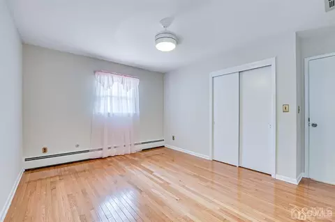10 Calvert East Ave, Edison, NJ 08820 photo 20