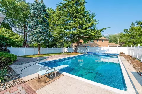 10 Calvert East Ave, Edison, NJ 08820 photo 34