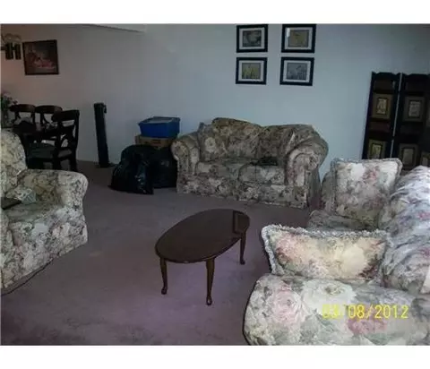 5 Barbara Pl, Edison, NJ 08817 photo 3