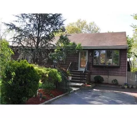 2035 Oak Tree Rd, Edison, NJ 08820 photo 2