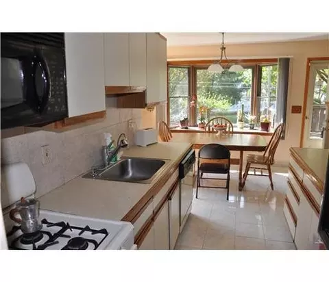 2035 Oak Tree Rd, Edison, NJ 08820 photo 11