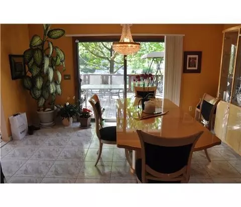 2035 Oak Tree Rd, Edison, NJ 08820 photo 10