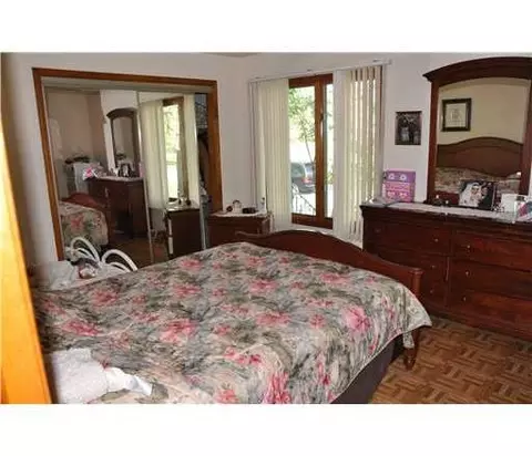 2035 Oak Tree Rd, Edison, NJ 08820 photo 12
