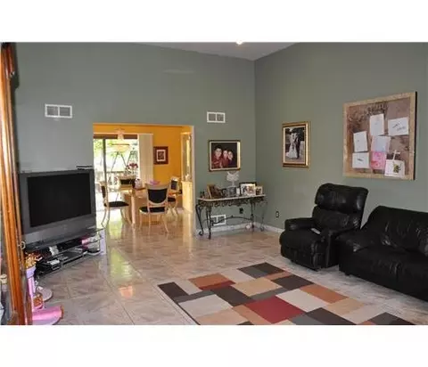 2035 Oak Tree Rd, Edison, NJ 08820 photo 9