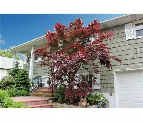 687 Old Post Rd, Edison, NJ 08817 photo 1