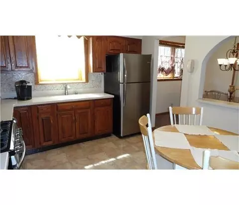 6 Harmon Rd, Edison, NJ 08837 photo 4