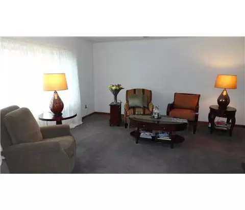 6 Harmon Rd, Edison, NJ 08837 photo 10