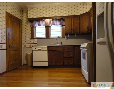 59 Pleasant Ave, Edison, NJ 08837 photo 5