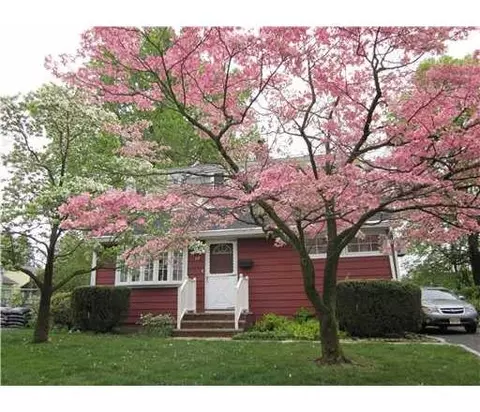 73 Schuyler Dr, Edison, NJ 08817 photo 1