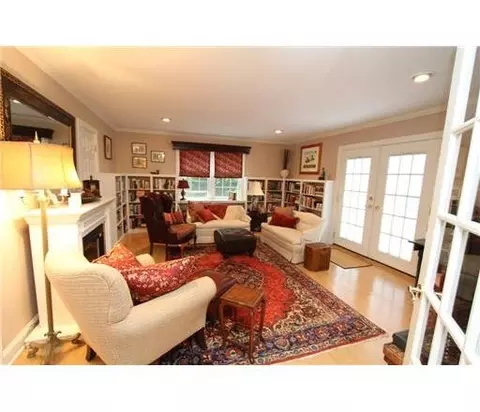 386 Plainfield Rd, Edison, NJ 08820 photo 8