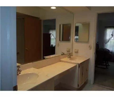603 Maplecrest Rd, Edison, NJ 08820 photo 10