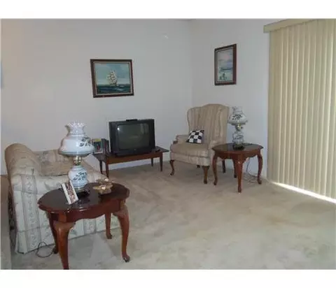 603 Maplecrest Rd, Edison, NJ 08820 photo 3