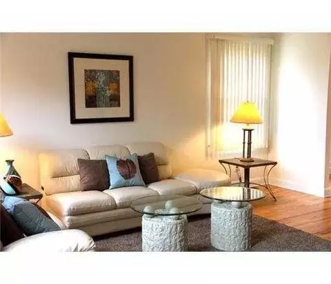 2 Brook Ave, Edison, NJ 08820 photo 3