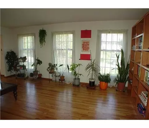 25 Harold Ave, Edison, NJ 08820 photo 4