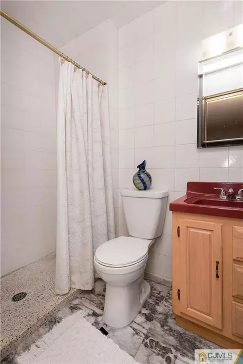 8 Willow Dr, Edison, NJ 08820 photo 20