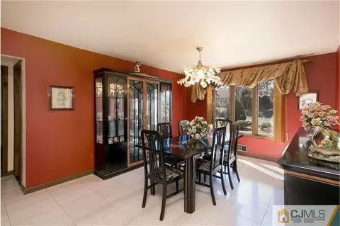 8 Willow Dr, Edison, NJ 08820 photo 16