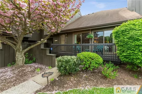 131 Westgate Dr, Edison, NJ 08820 photo 2