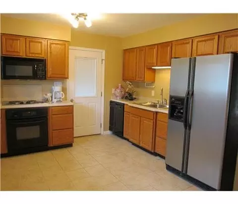 24 Matson Rd, Edison, NJ 08817 photo 4