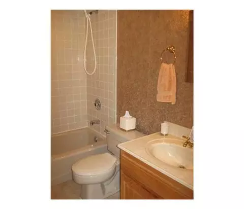 515 Melrose Ave, Middlesex, NJ 08846 photo 13