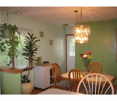 515 Melrose Ave, Middlesex, NJ 08846 photo 6