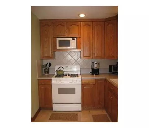 515 Melrose Ave, Middlesex, NJ 08846 photo 8